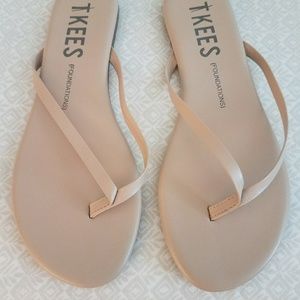 NEW TKEES Size 6 /Eur Size 37 Nude color